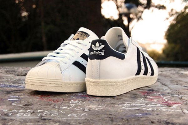 giai-ma-con-sot-cua-doi-giay-adidas-superstar-3