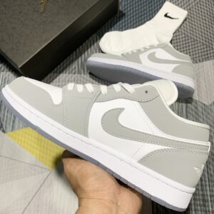 Giày Air Jordan 1 Low 'White Wolf Grey'