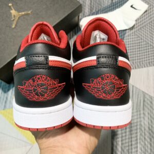 Giày Nike Air Jordan 1 Low 'Chicago Bulls'