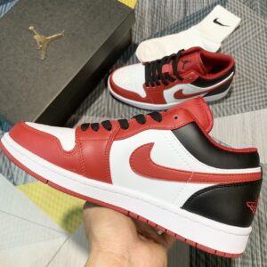 Giày Nike Air Jordan 1 Low 'Chicago Bulls'