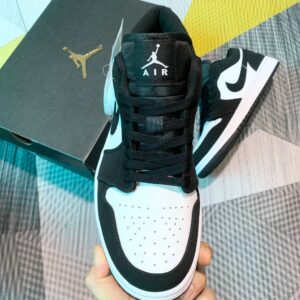 GIÀY JORDAN 1 LOW BLACK WHITE