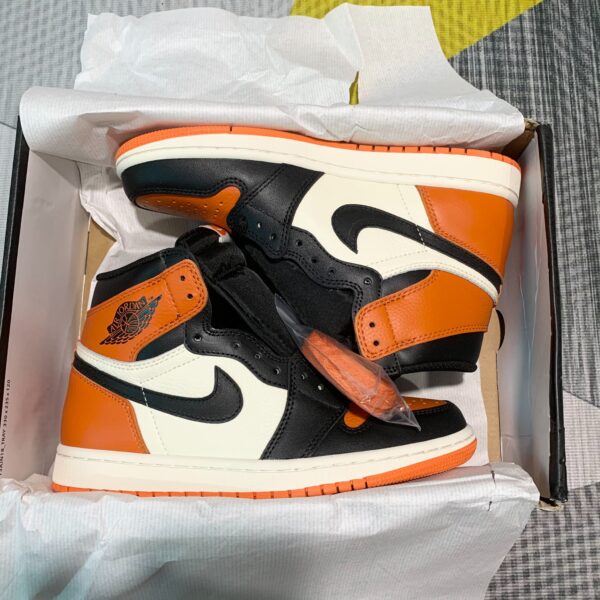 GIÀY JORDAN 1 HIGH SHATTERED BACKBOARD