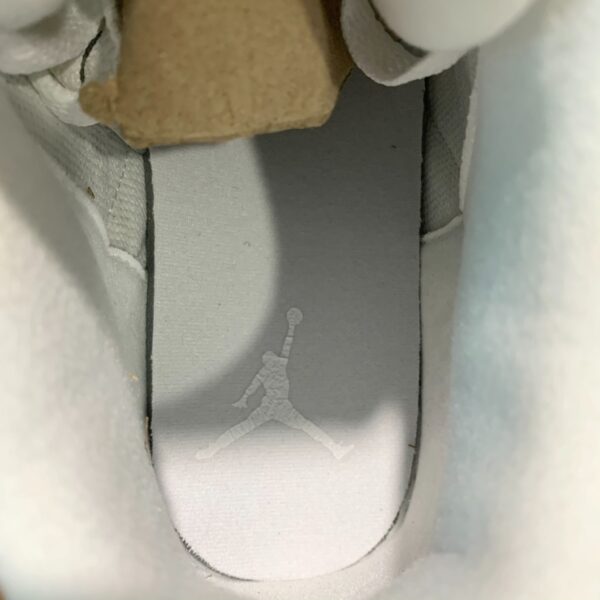 GIÀY JORDAN 3 PURE WHITE